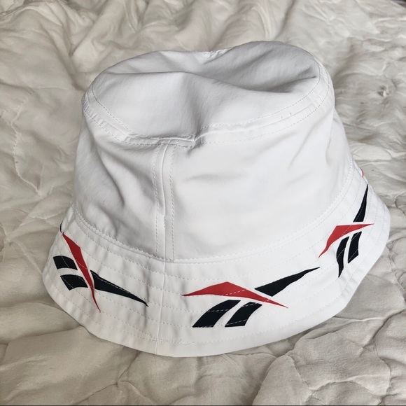 REEBOK BUCKET HAT - Picture 3 of 4